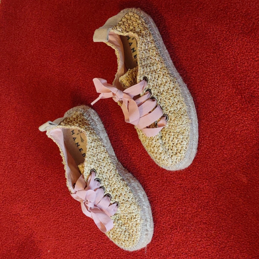 Manebi shoes